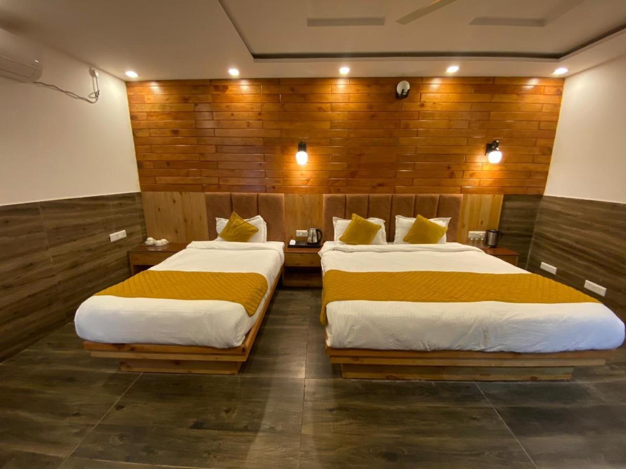 The Aesthetic Hotel & Restaurant Bhīm Tāl Kültér fotó