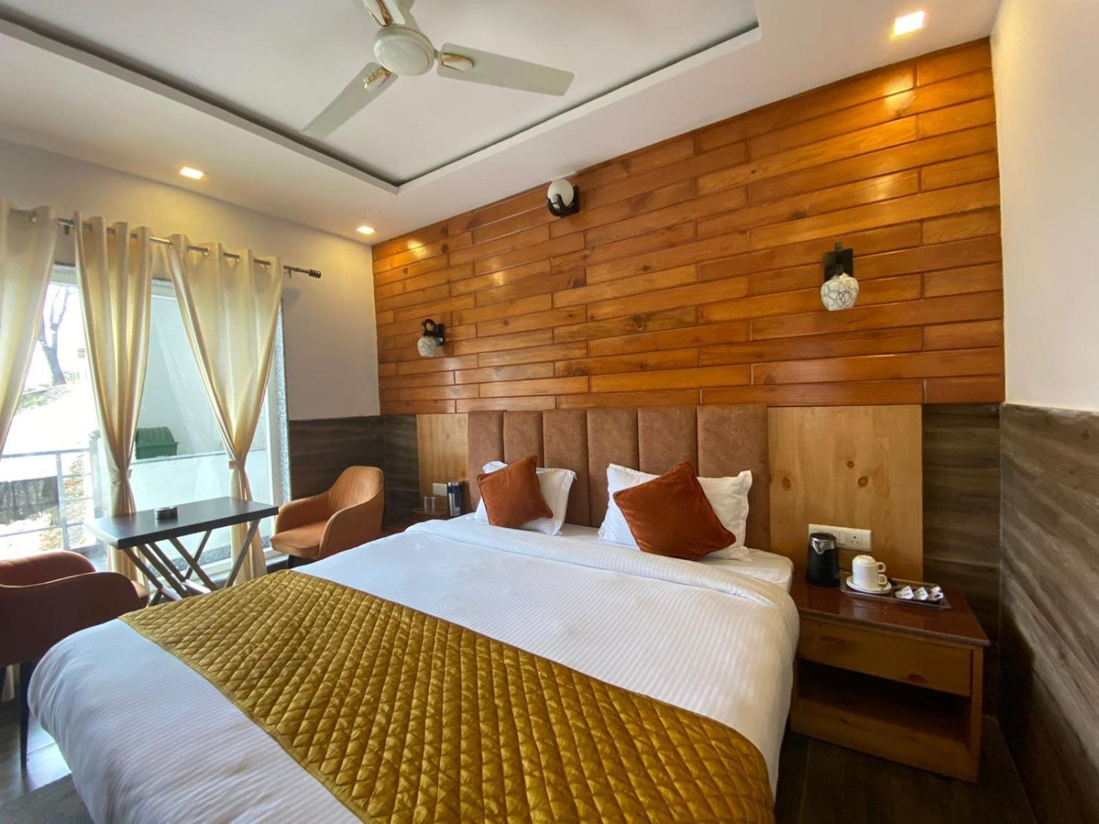 The Aesthetic Hotel & Restaurant Bhīm Tāl Kültér fotó