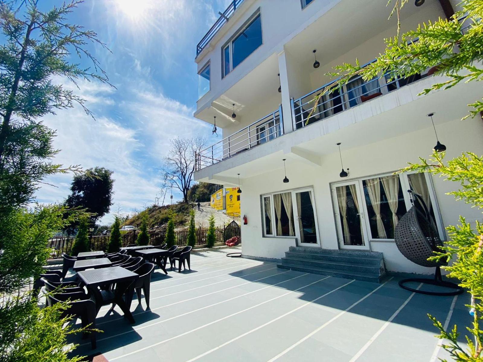 The Aesthetic Hotel & Restaurant Bhīm Tāl Kültér fotó