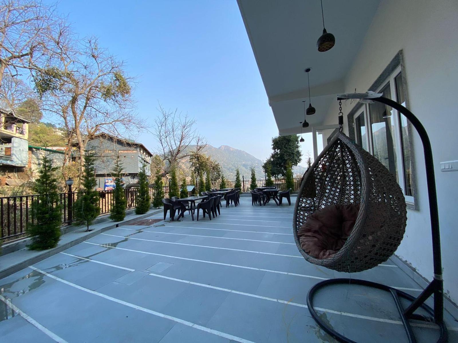 The Aesthetic Hotel & Restaurant Bhīm Tāl Kültér fotó