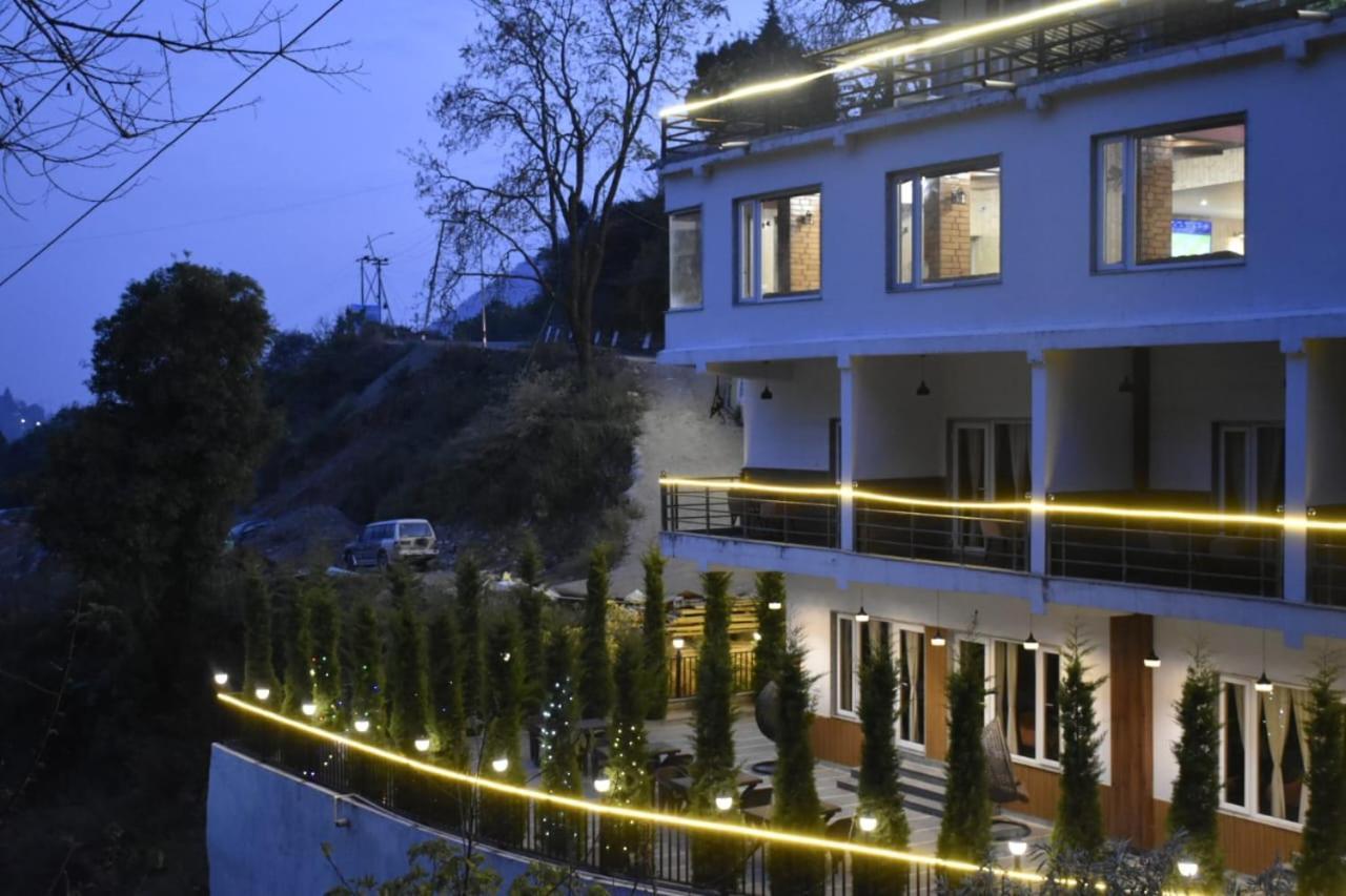 The Aesthetic Hotel & Restaurant Bhīm Tāl Kültér fotó